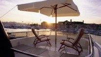 LADIES FIRST - Sundeck 2